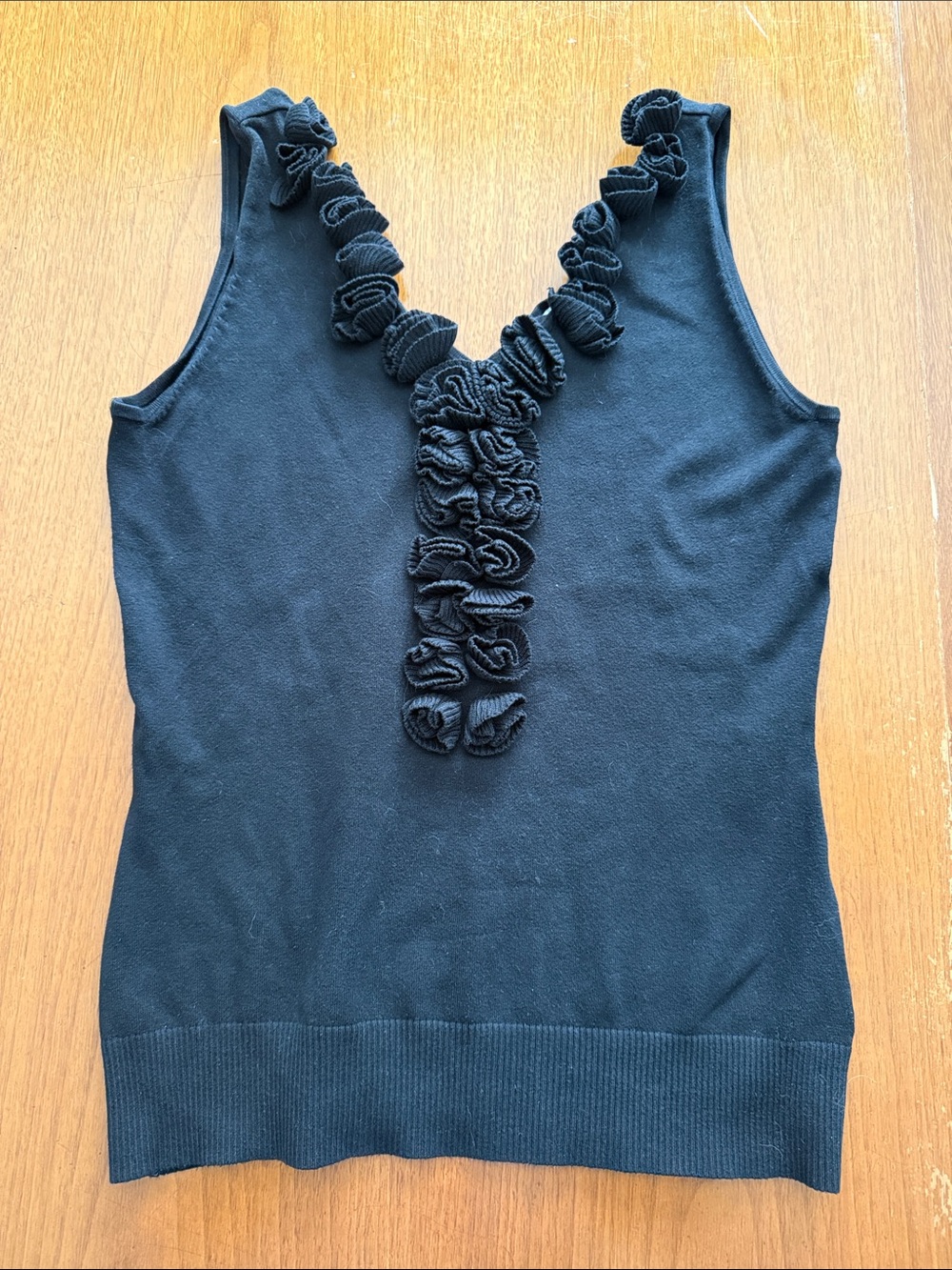 White House Black Market Black Sleeveless Ruffle-Trim Knit Tank